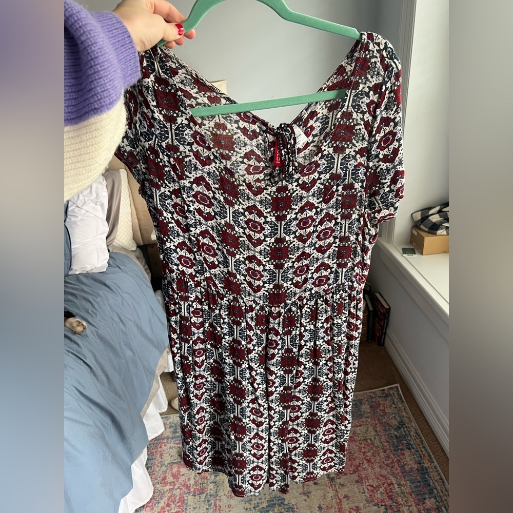 Thin and flowy